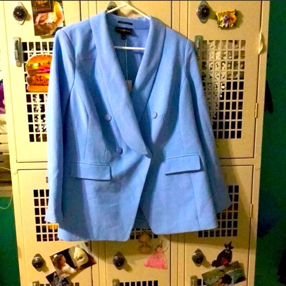 Blazer - Picture 1 of 4